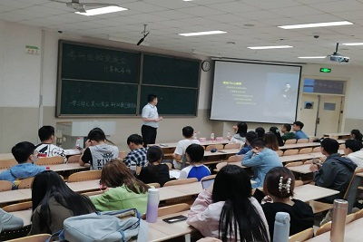 泉心泉益，研途引航 信息學(xué)院志愿服務(wù)隊(duì)成功舉辦考研交流分享會