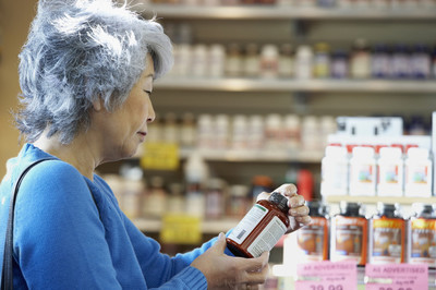 中消協發布重陽節消費提示:保健食品不能治病 警惕醫療效果顯著的食品